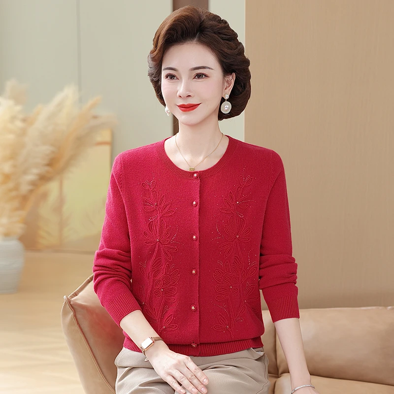 2025新款洋气妈妈保暖中老年全羊毛秋冬洋气时尚绣花针织毛衣开衫