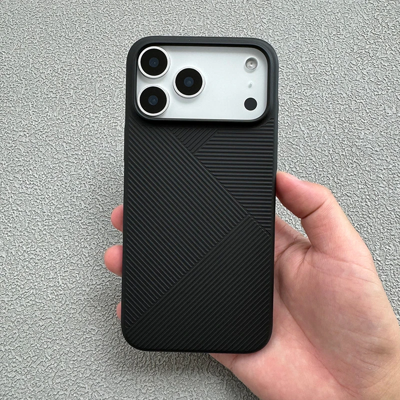 超薄磨砂几何条纹适用iPhone17promax手机壳苹果16/15pro不沾指纹