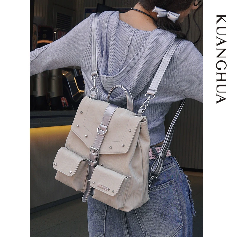 哐花2025新款轻便复古工装大容量双肩包通勤背包大学生书包废土风