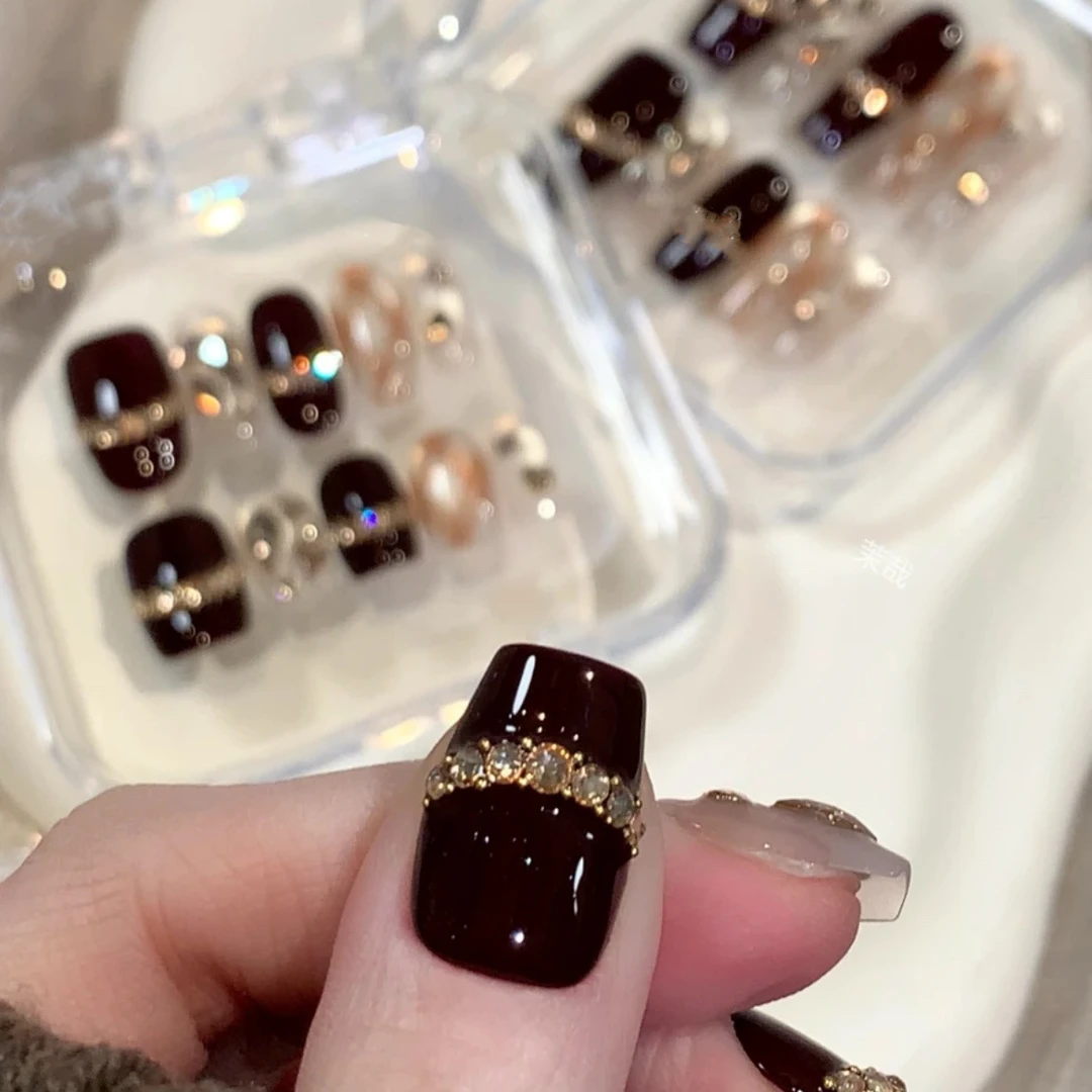 2024火爆款秋冬真正手工美甲贴片高级感穿戴甲长甲新年红色甲片