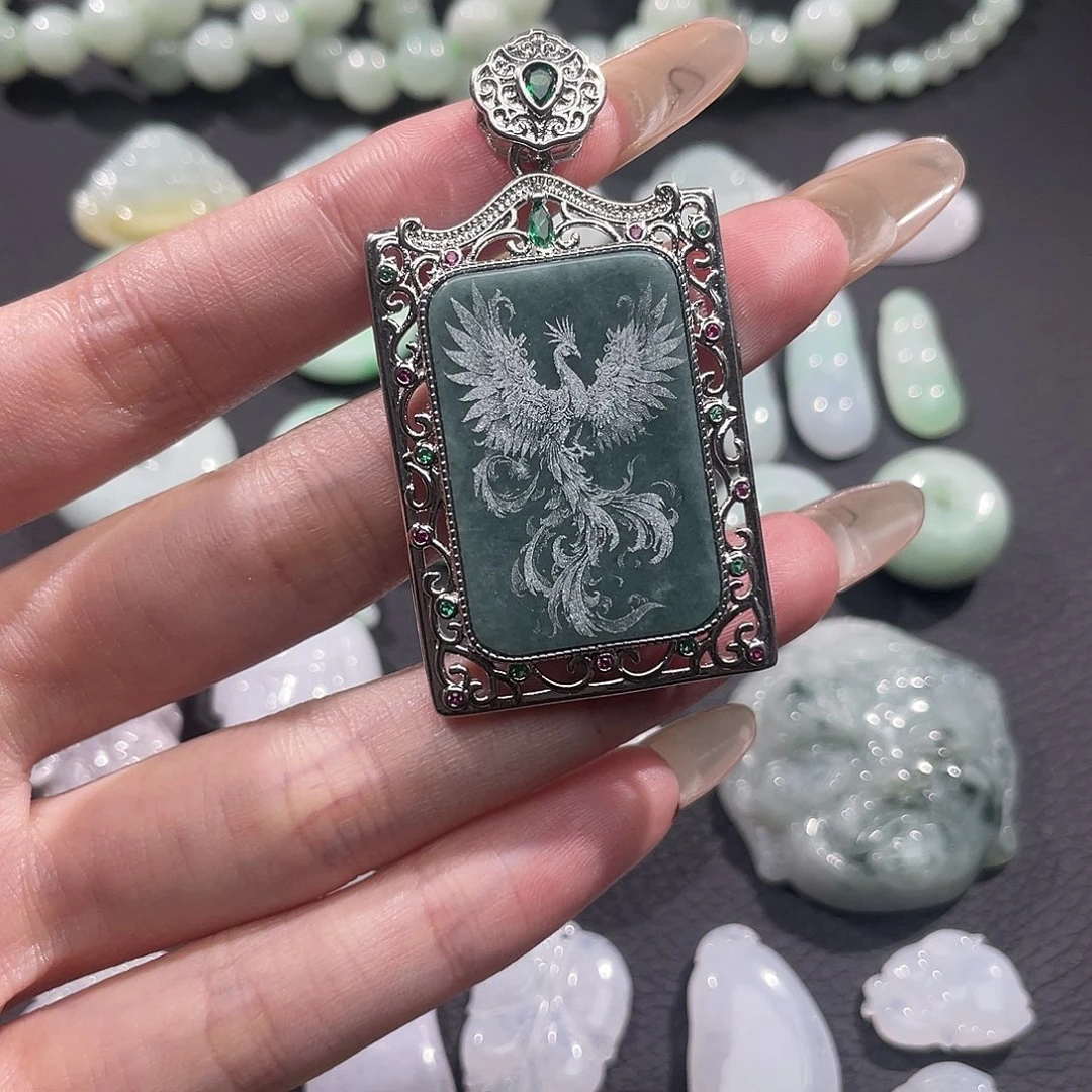 翡翠未镶嵌吊坠(不含链)