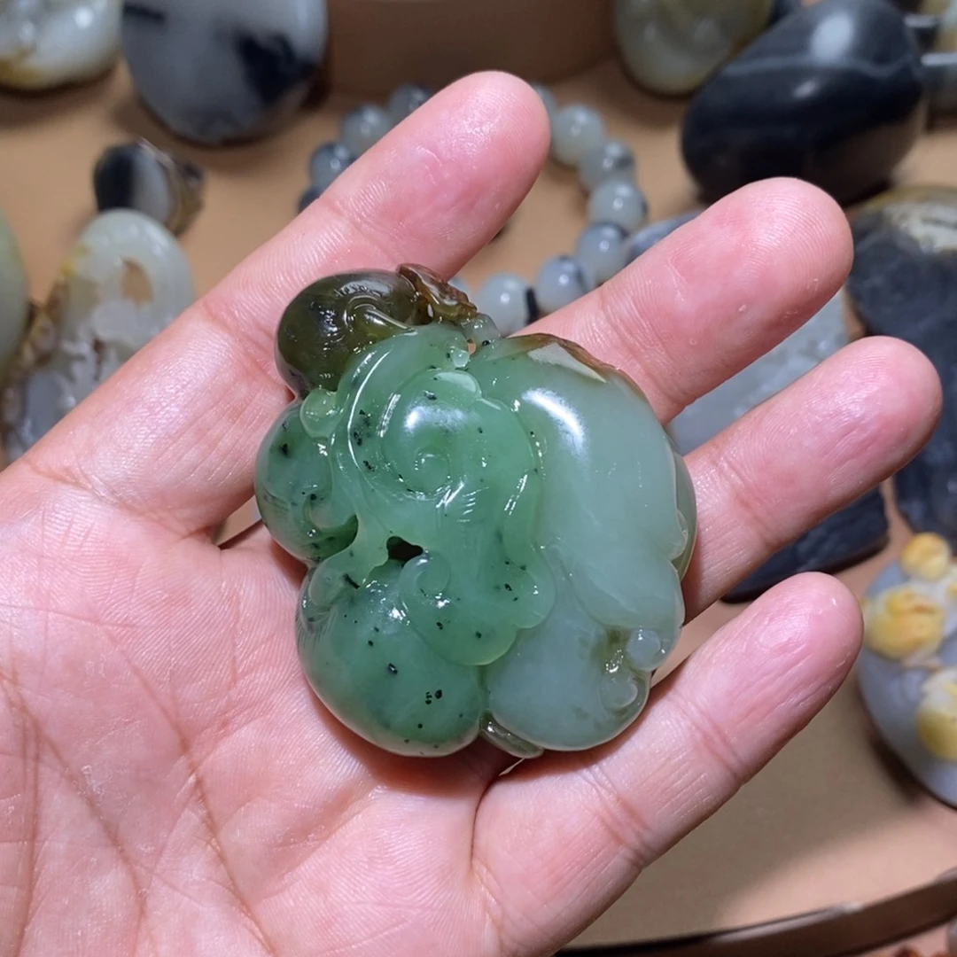 未镶嵌和田玉把件