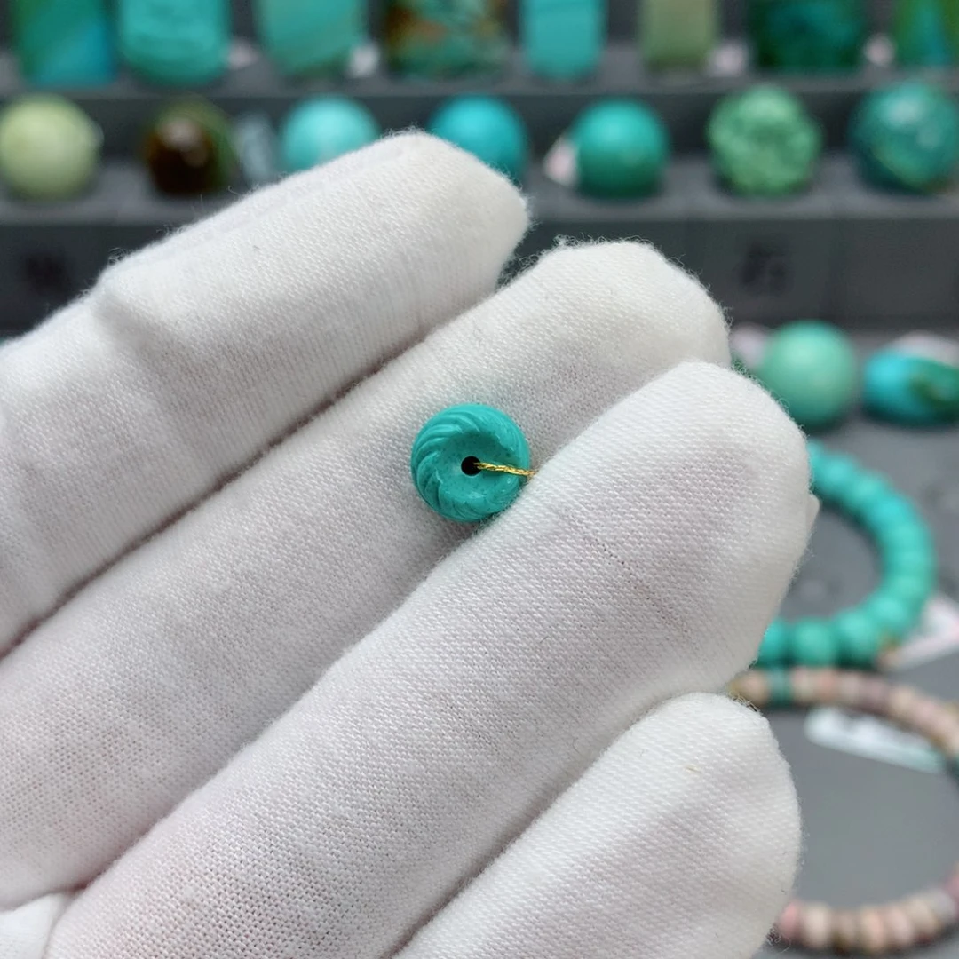 绿松石配饰未镶嵌