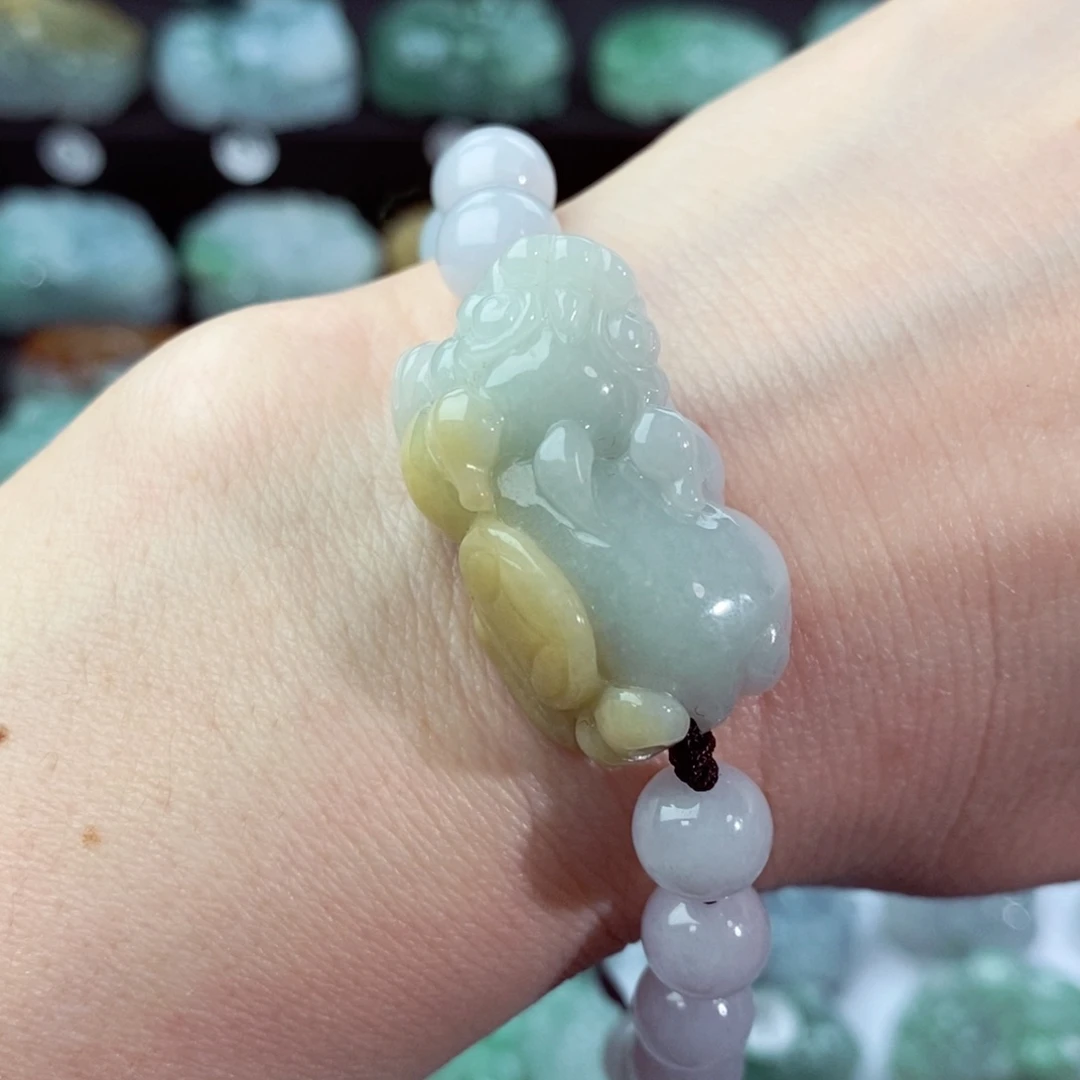 翡翠颈饰未镶嵌天然