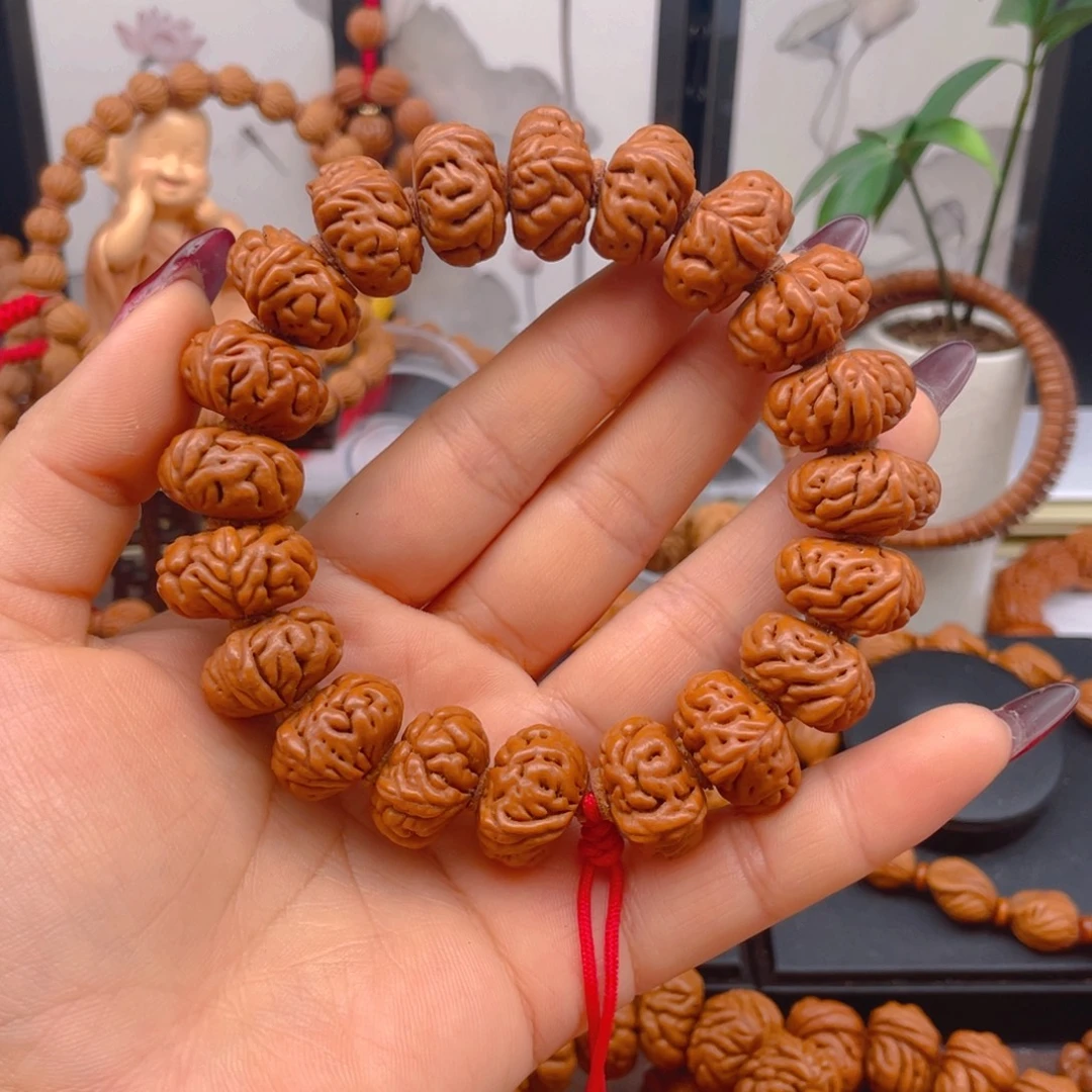 心***忘吊坠桃核红红火火。红红火火