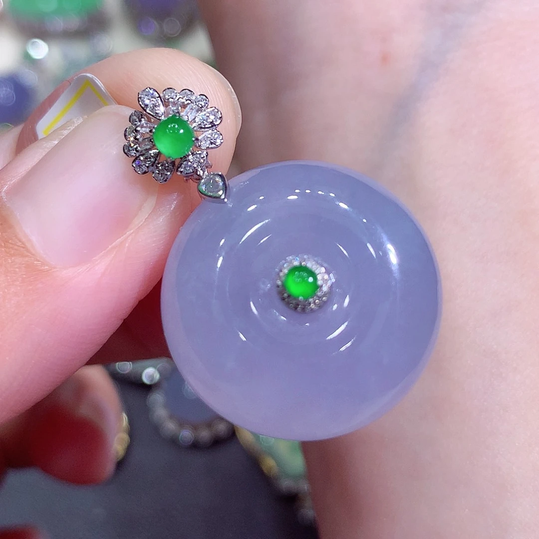 吊坠(不含链)18K金镶嵌翡翠