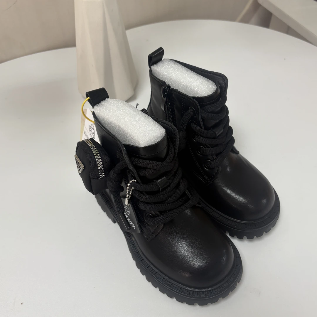 女童靴子2025冬季新款儿童黑色皮靴女孩软底马丁靴中大童冬季5015