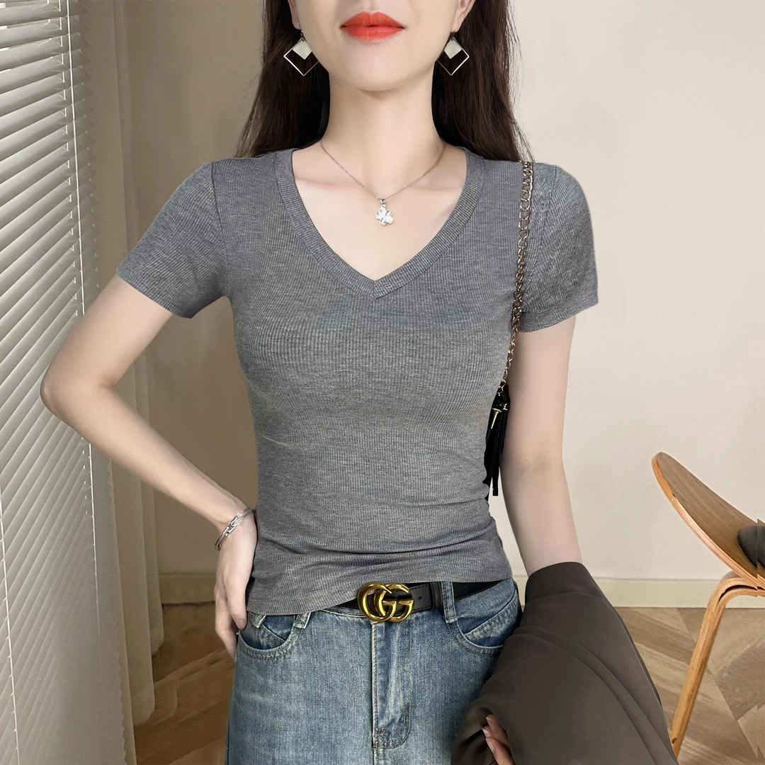 灰色短袖t恤女夏季2025新款半袖上衣V领锁骨正肩洋气修身黑色体恤