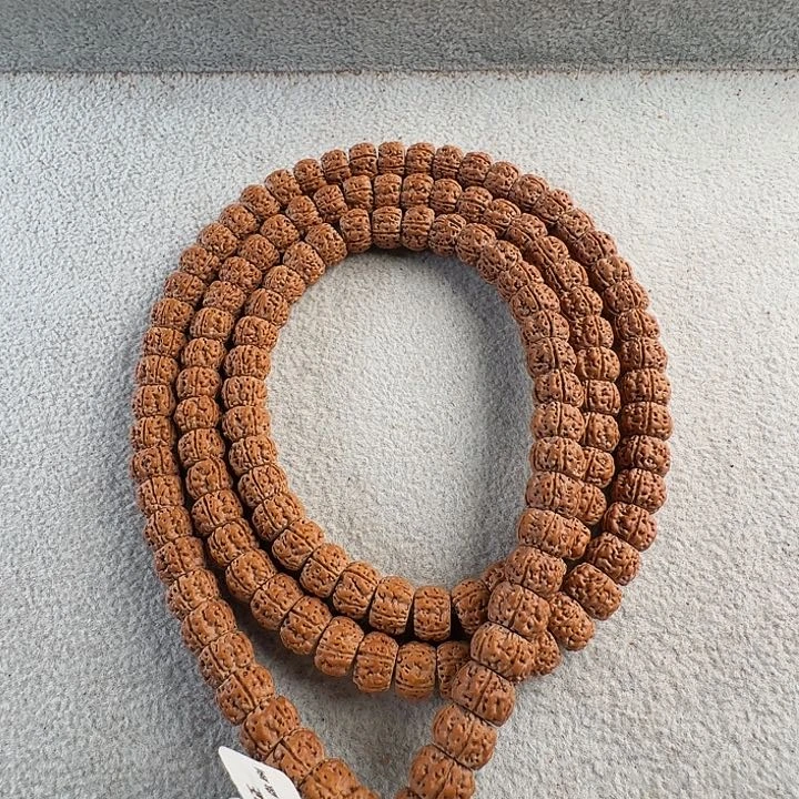 金刚菩提吊坠龙切赛盘龙