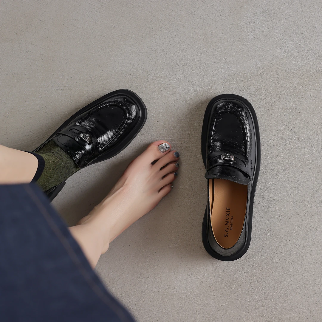 【5CM】牛皮方头中跟欧洲风休闲英伦风轻奢亮皮增高显瘦舒适乐福鞋