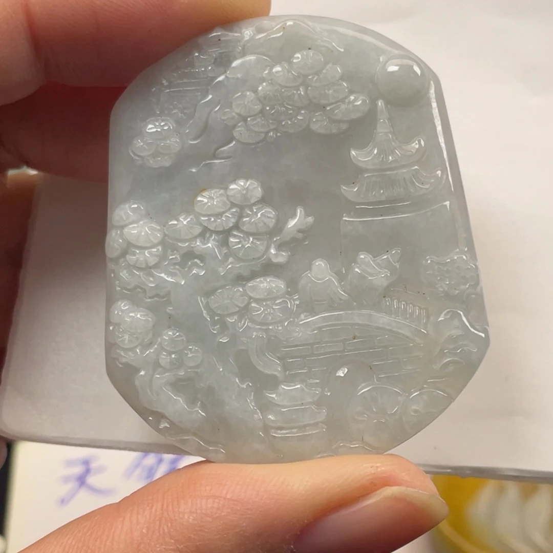 翡翠未镶嵌颈饰翡翠山水