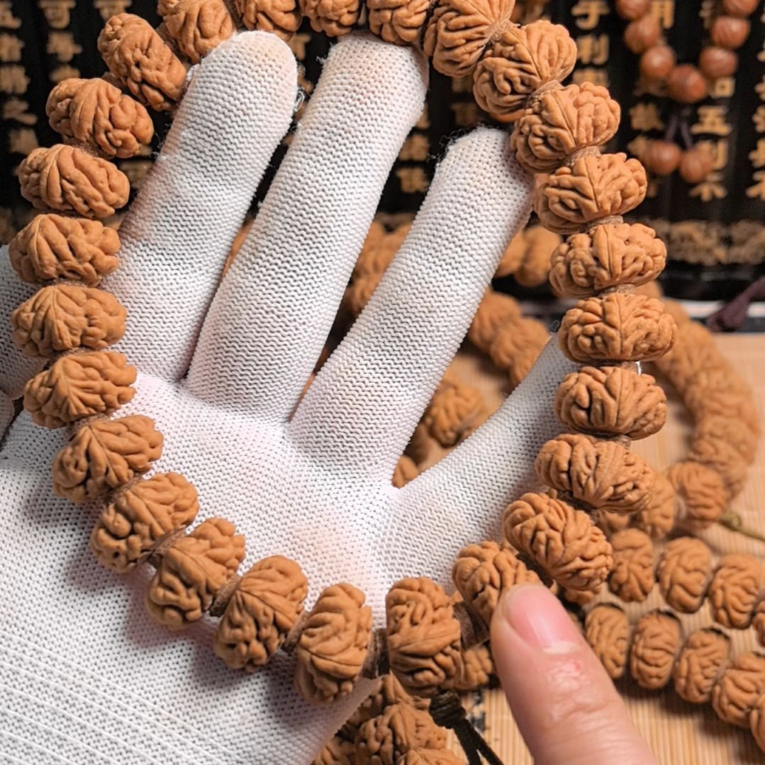 吊坠桃核一道劲大手持