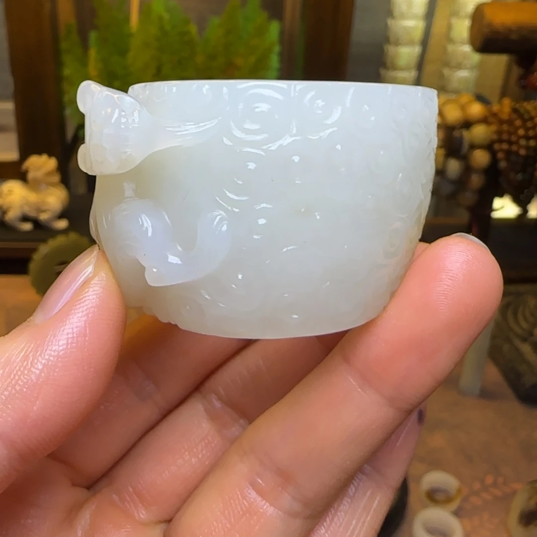 和田玉（糖玉）未镶嵌颈饰