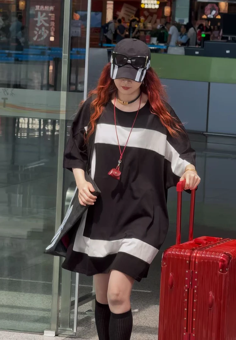 熠燃熠爆情侣款-拼接方块超大宽松潮牌印花夏款T恤个性夏季国潮