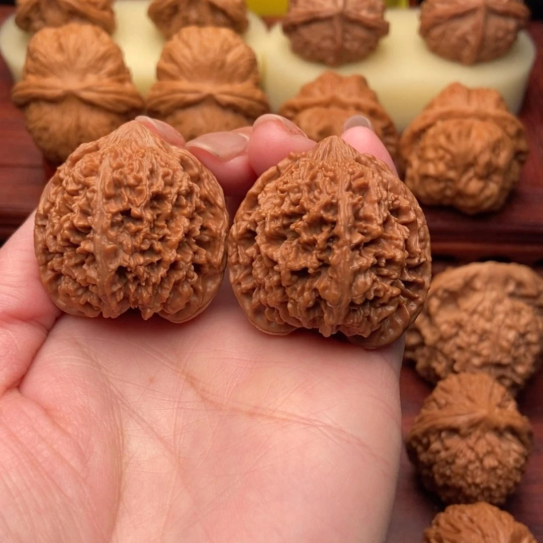 桃核把件满天星狮子头38