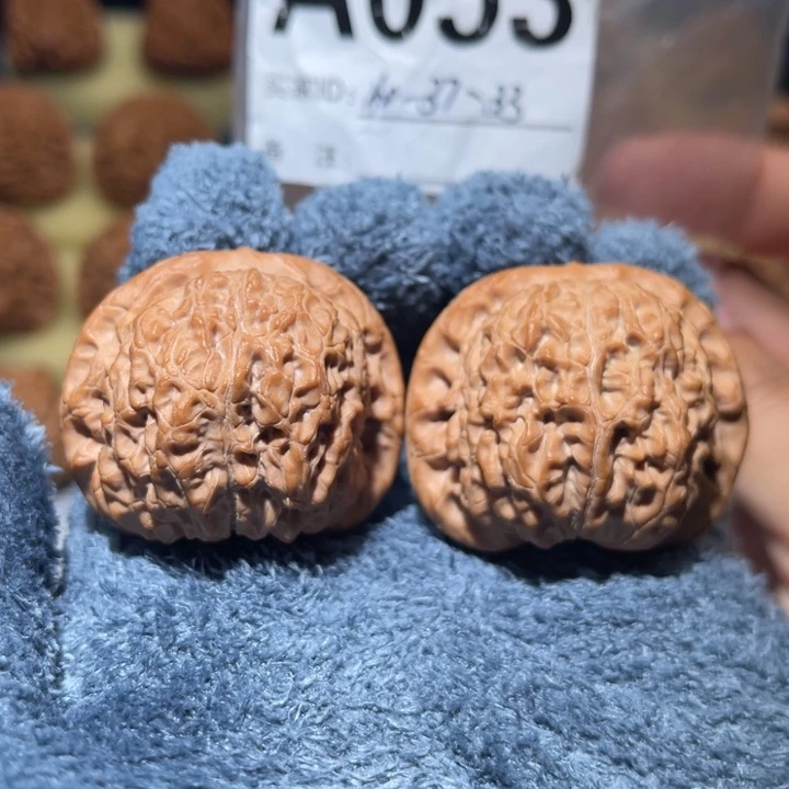 把件文玩核桃平谷血麒麟40