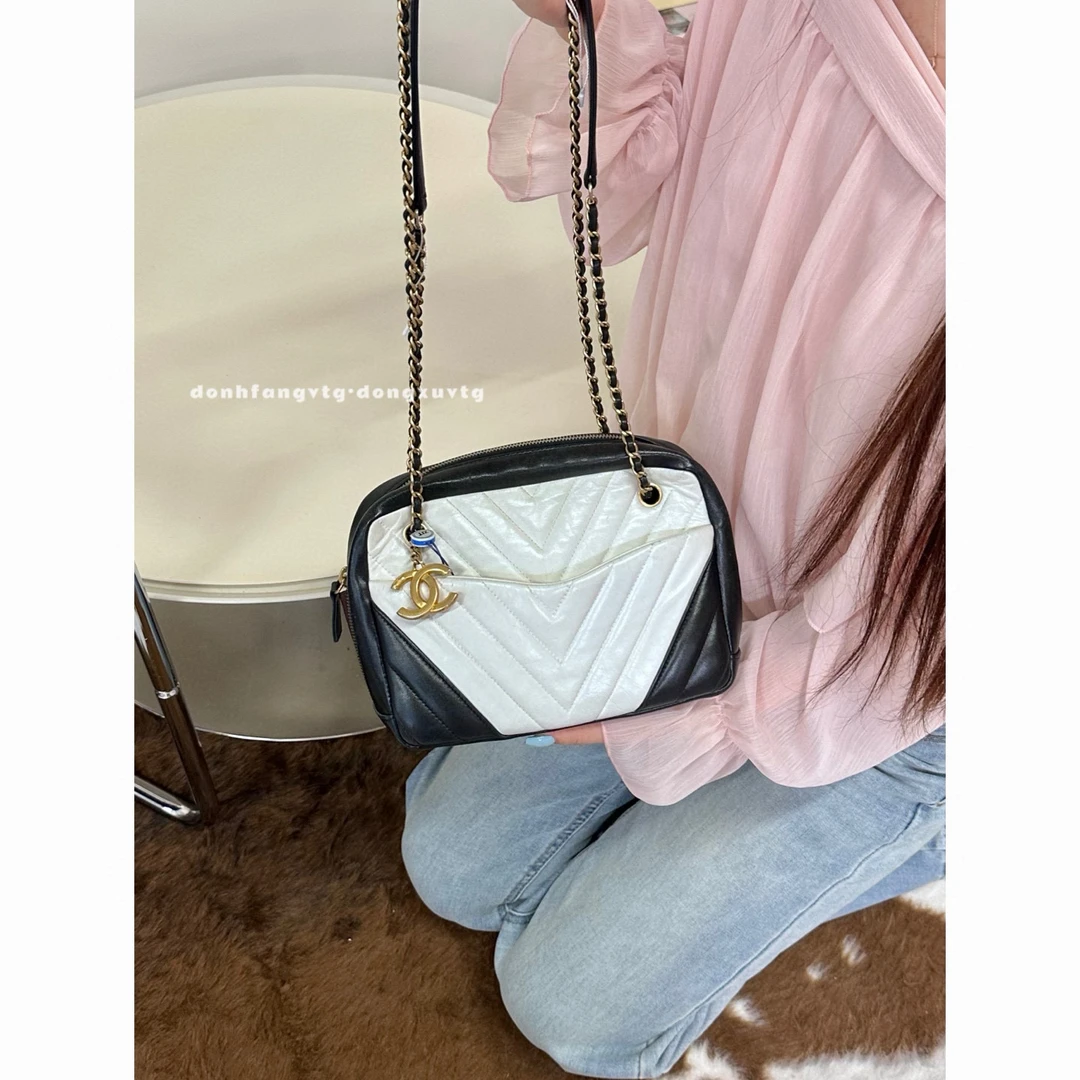 95新 Chanel/香奈儿 chanel 熊猫色相机单肩包K