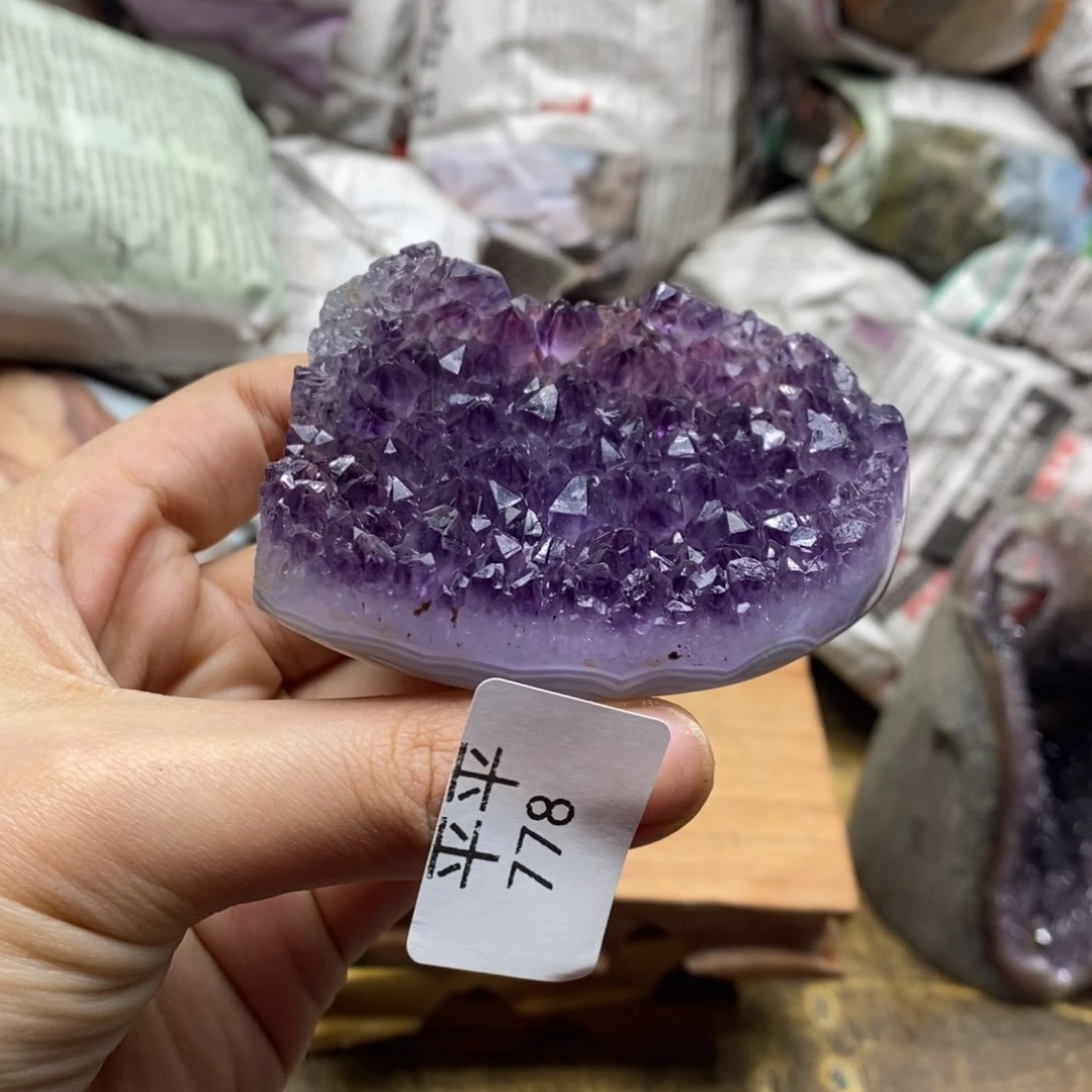 紫晶乌拉圭未镶嵌