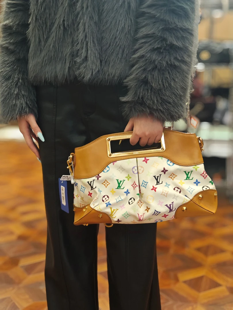 95新 LouisVuitton/路易威登 LV 白三彩/WP101128608/8608