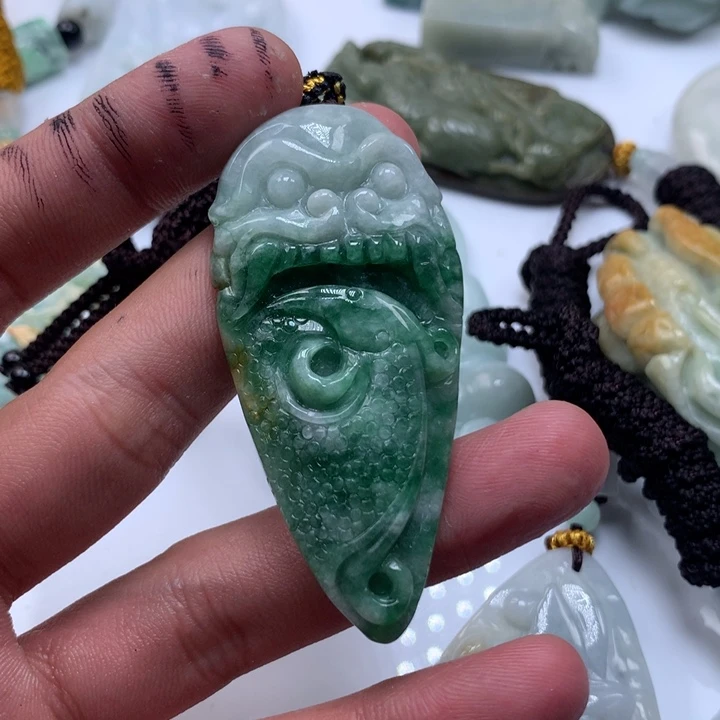 颈饰未镶嵌翡翠保真天然a货翡翠