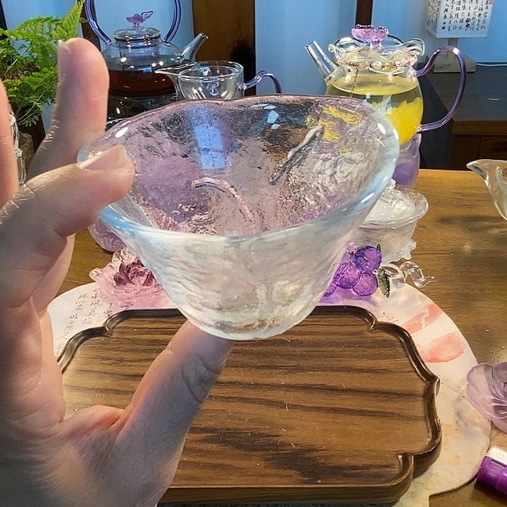 玻璃杯。。。。。。。。。。。。。。。。。。。。。。