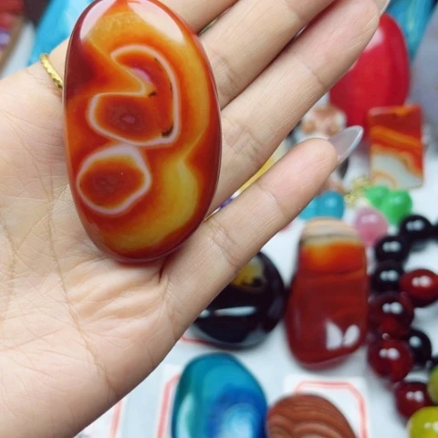 未镶嵌玛瑙/玉髓珠宝奇石比*尼