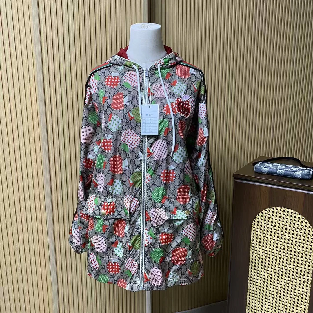 95新 GUCCI/古驰 古驰连帽外套/40码/1540020