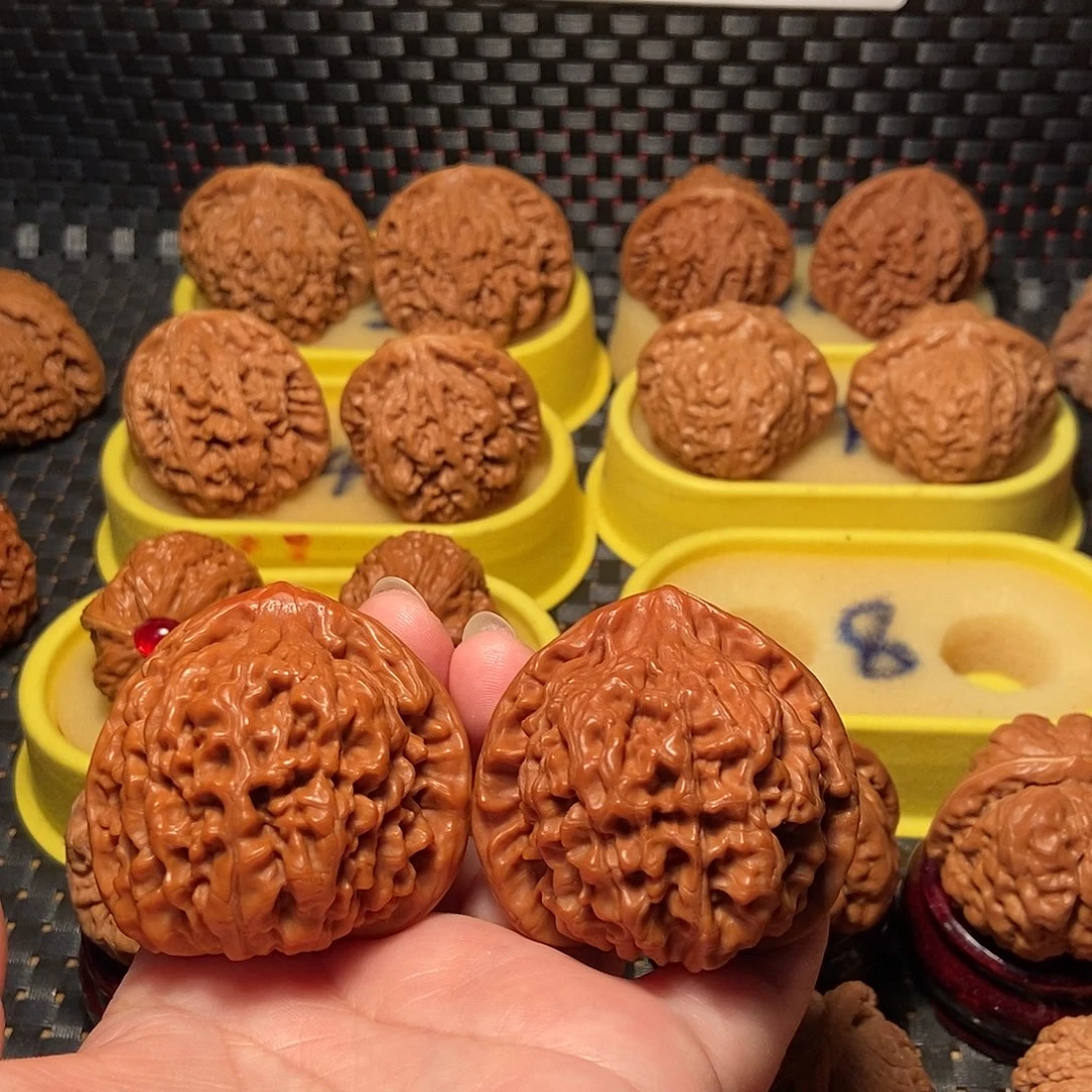 文玩核桃吊坠三麒麟07