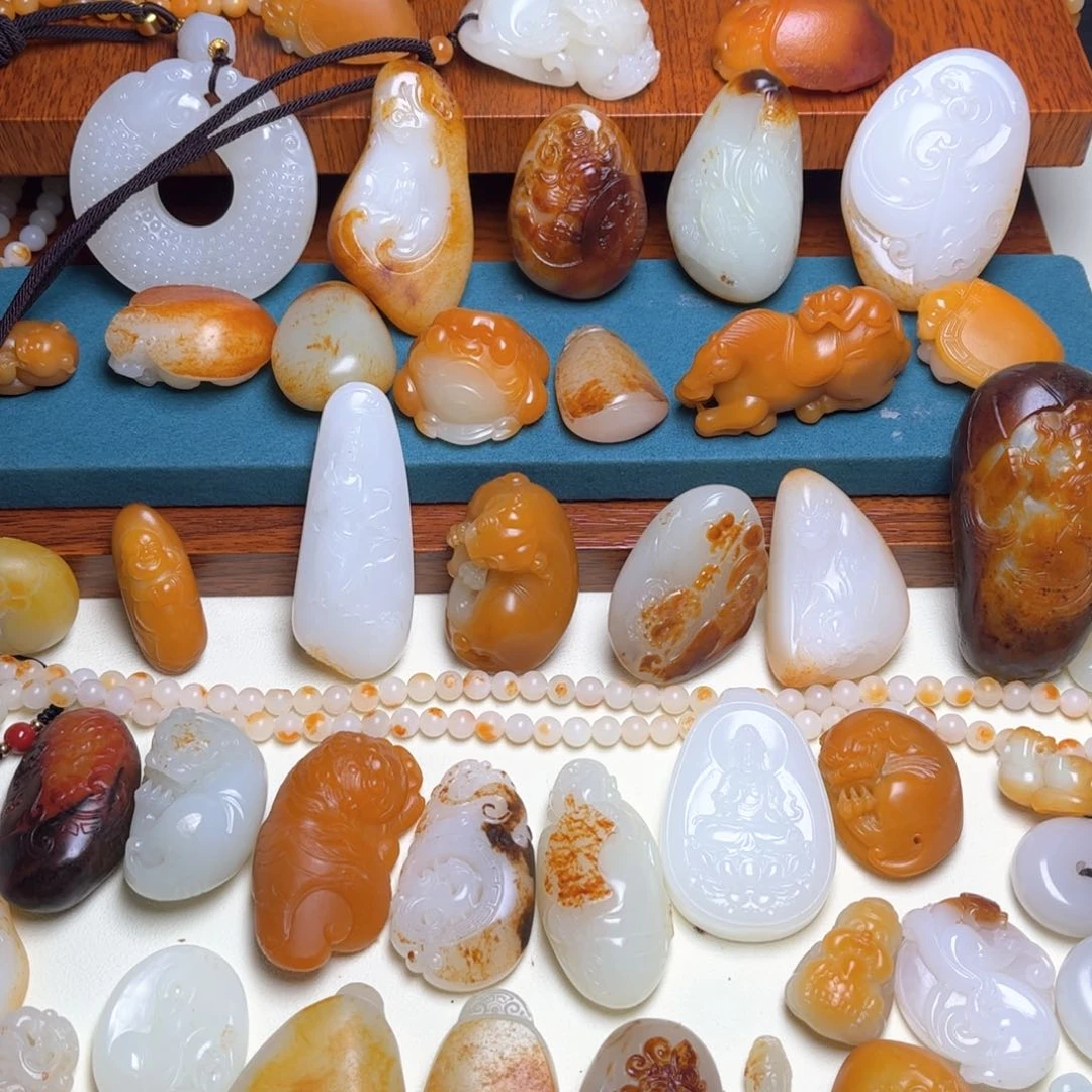 和田玉未镶嵌颈饰