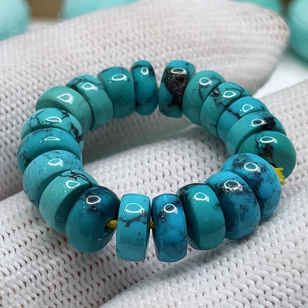 绿松石颈饰未镶嵌