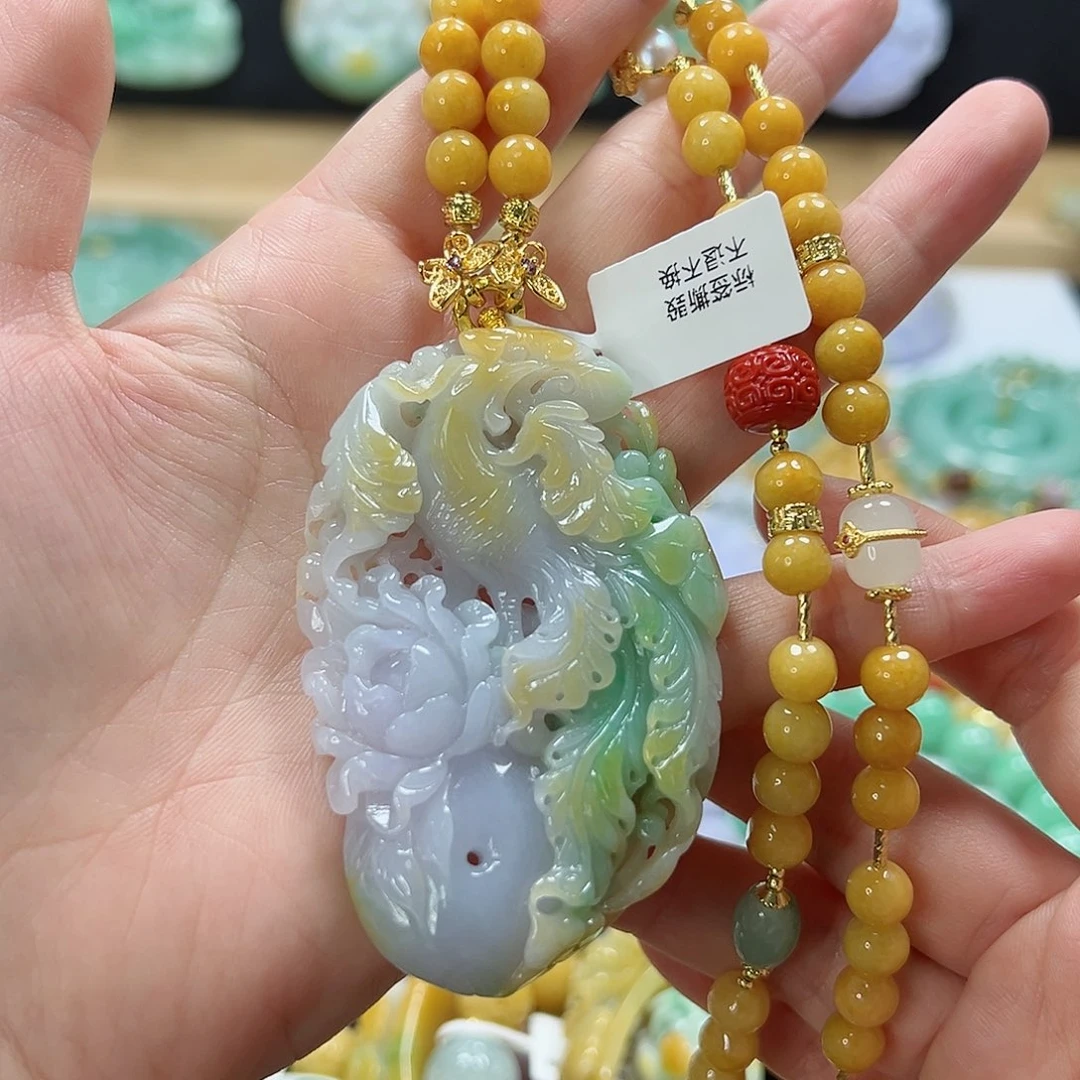 颈饰未镶嵌翡翠吊坠