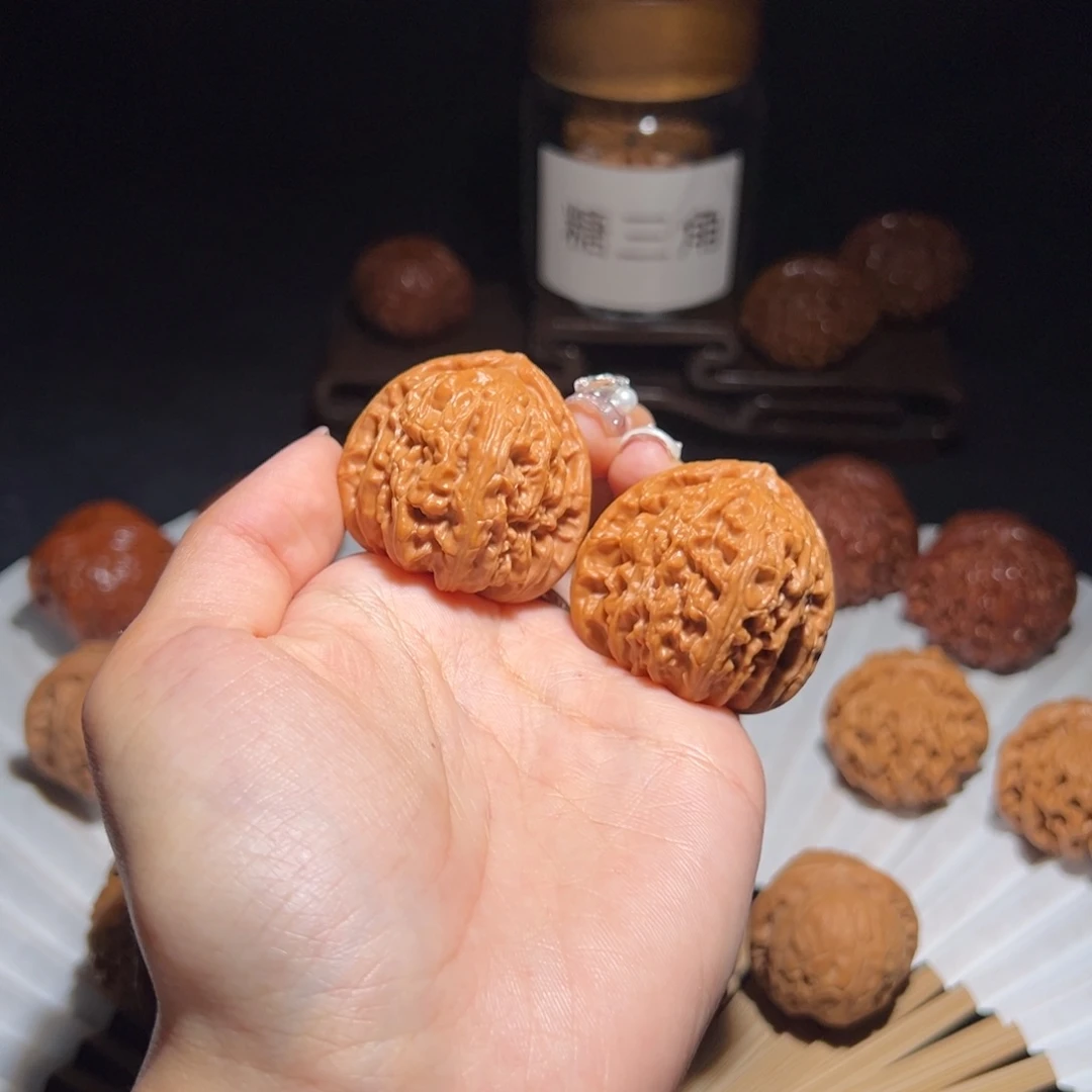 泥***丶吊坠文玩核桃37+三角白