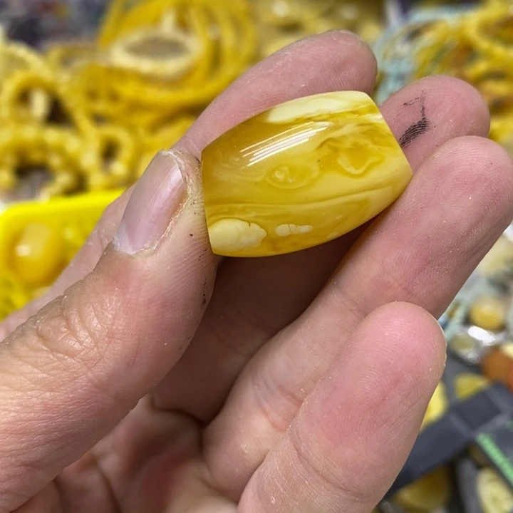 裸石蜜蜡未镶嵌吊坠