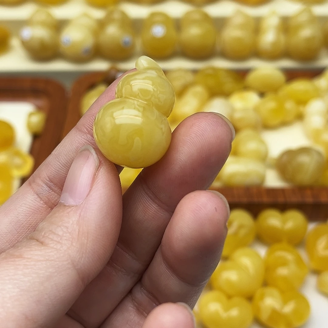 蜜蜡未镶嵌裸石天然