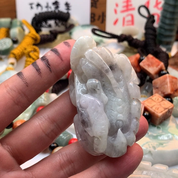 翡翠未镶嵌颈饰保真天然a货翡翠