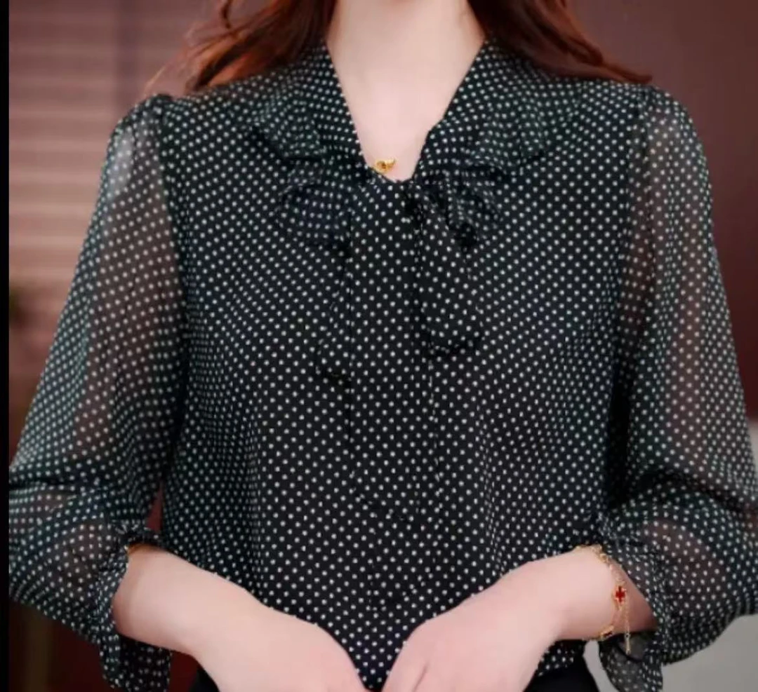 涎玉沫珠2025新款V领高端小衫套头衬衫时髦长袖上衣打底女964