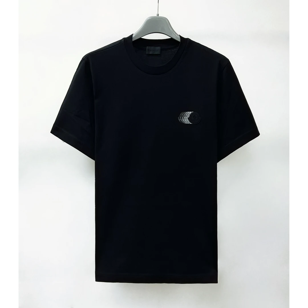 未使用 MONCLER 胸口渐变帽子logo 黑色短袖 8C00028
