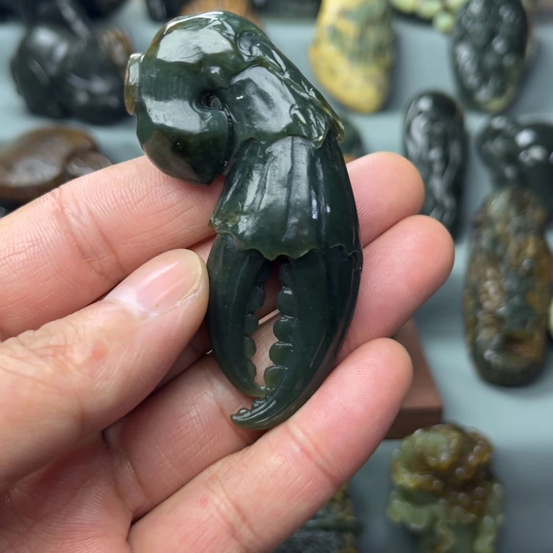 岫岩河磨玉（透闪石质玉）未镶嵌挂件
