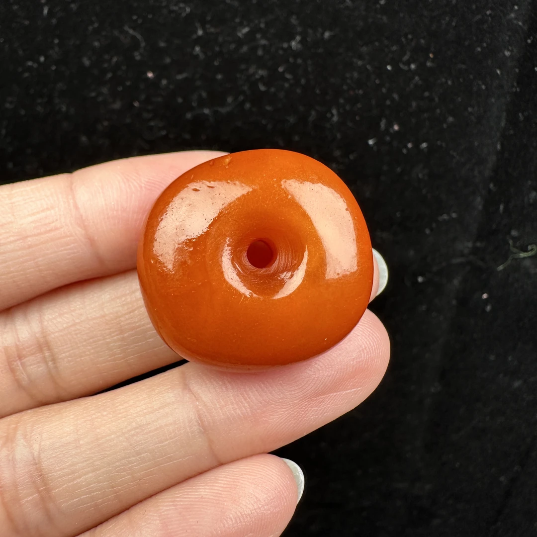 Y3760天然原矿蜜蜡 老蜡藏扣 25.3*10.6mm抖音基地质检发货