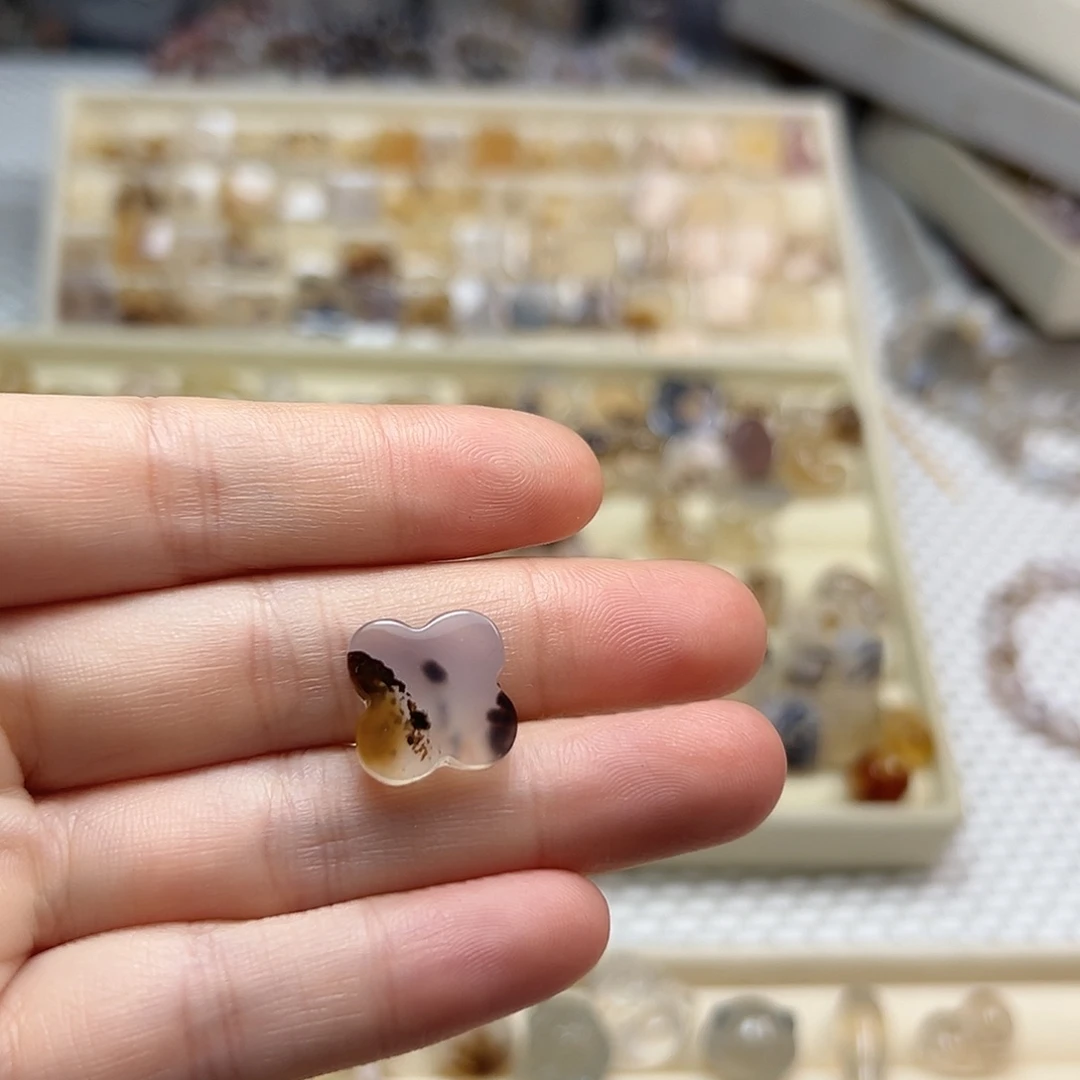 小***^玛瑙/玉髓合金颈饰