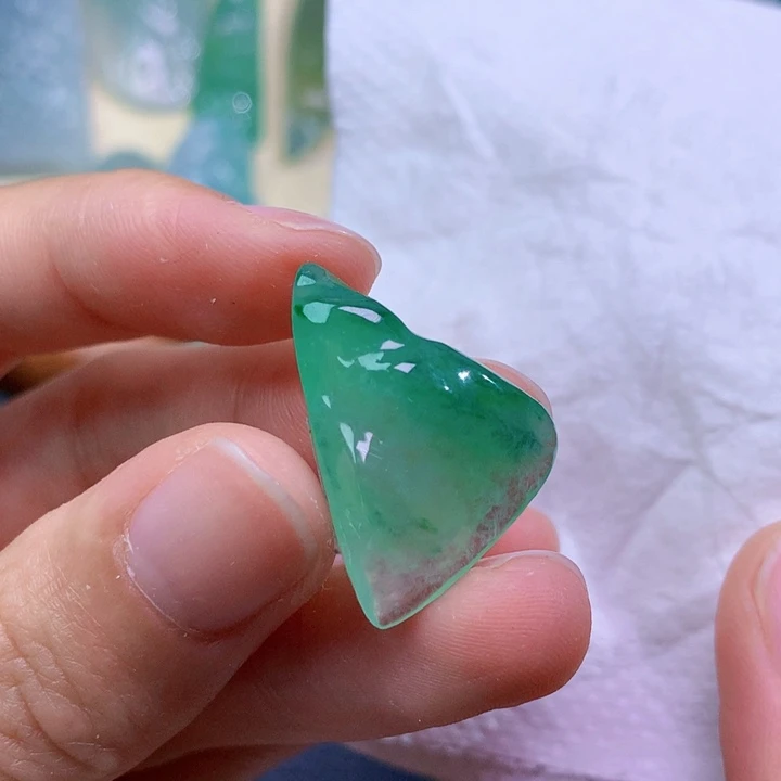 翡翠未镶嵌吊坠(不含链) 3297