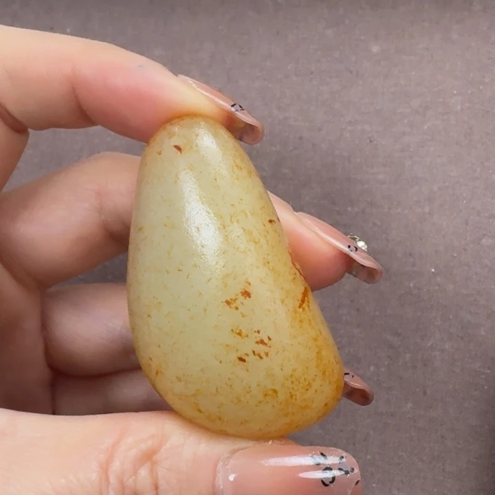 未镶嵌和田玉耳饰