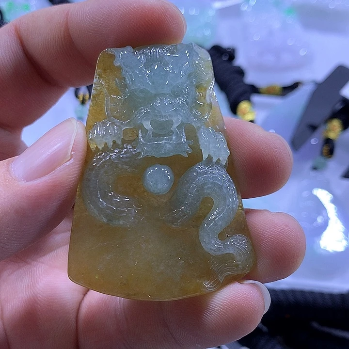 颈饰未镶嵌翡翠天然翡翠A货吊坠