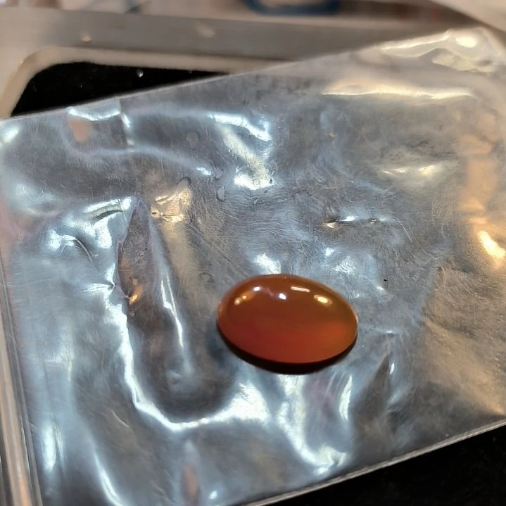 苍***龙未镶嵌戒面石英岩玉