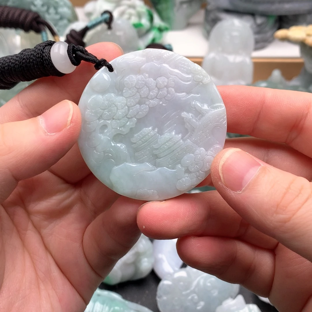 吊坠(不含链)未镶嵌翡翠