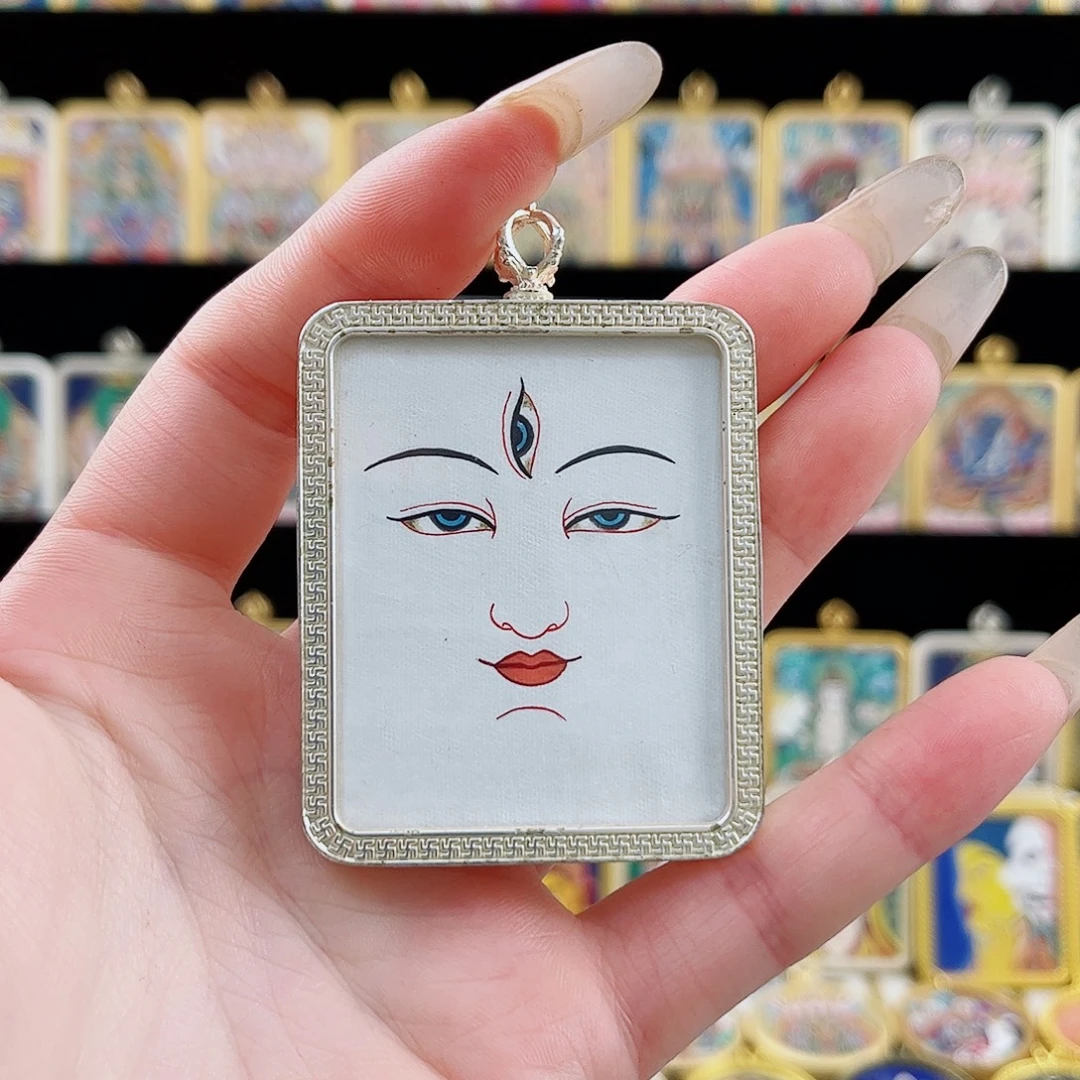 吊坠白妈妈脸 纯手绘