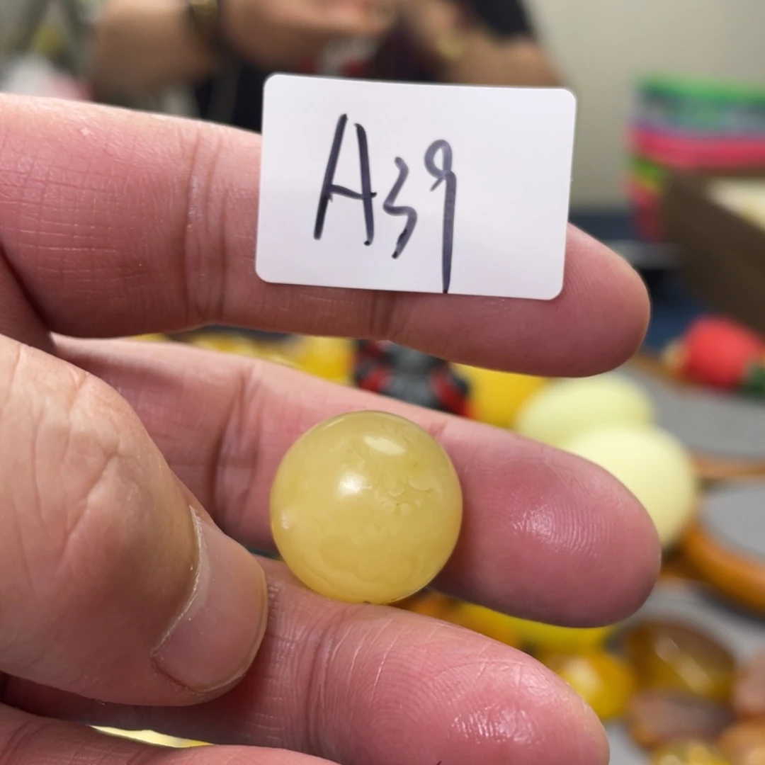 手链琥珀未镶嵌多样性发，发其中一件