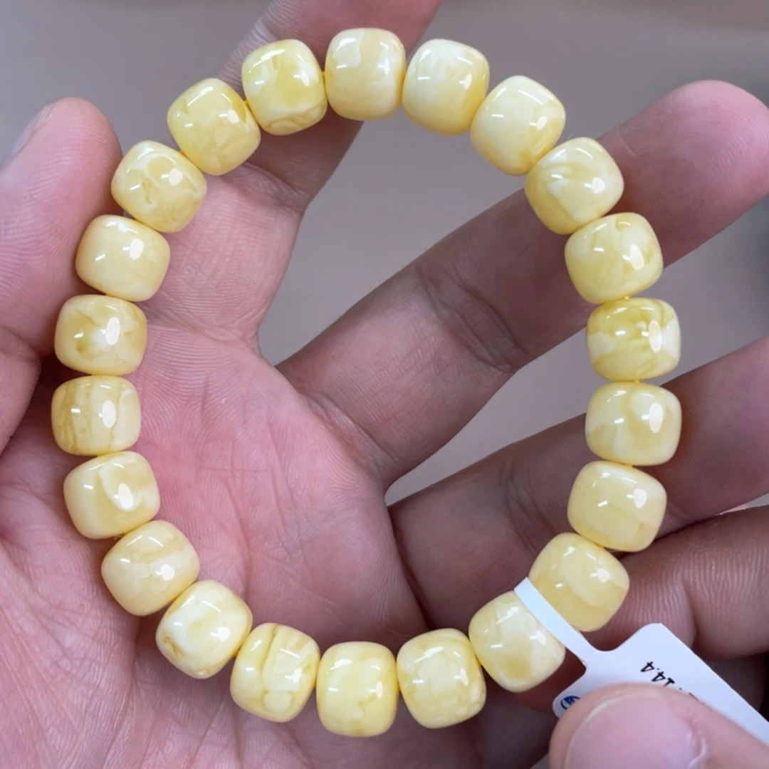 琥珀裸石未镶嵌02300000000