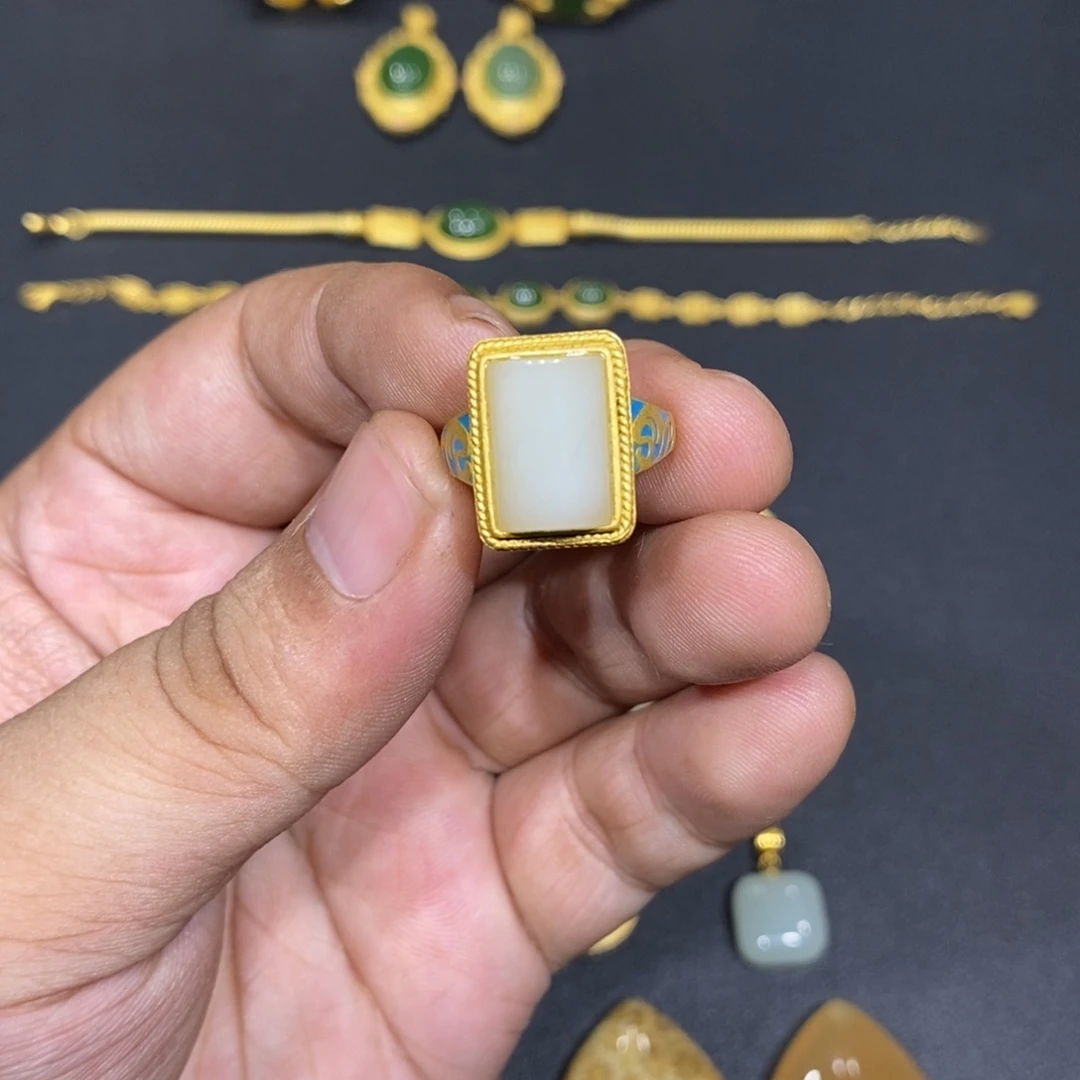 蛋***饭和田玉银S925镀金镶嵌戒指