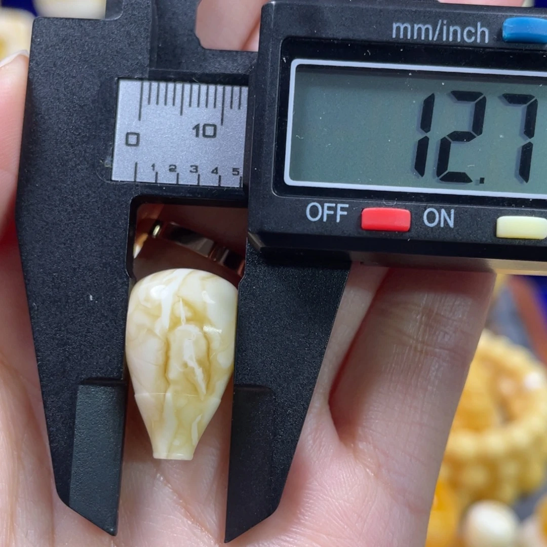 琥珀未镶嵌裸石琥珀蜜蜡